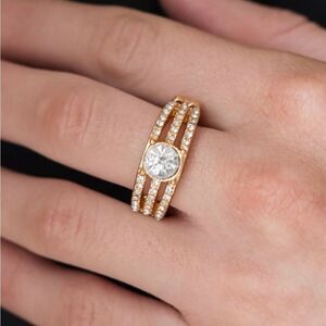 NWOT Paparazzi Elegant Gold and Silver Women's Ring